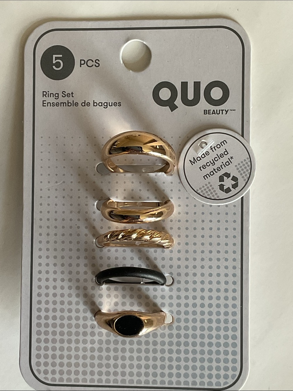 Quo Gold and Black Accent Stacking Ring Set